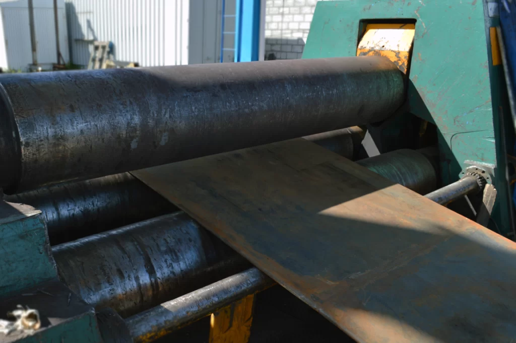 Inicio del rolado de placa